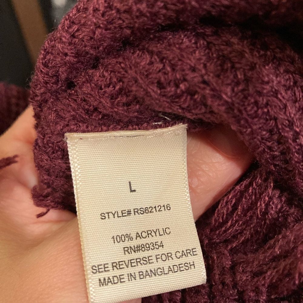 NWT Distressed Cropped Sweater - Picture 9 of 9
